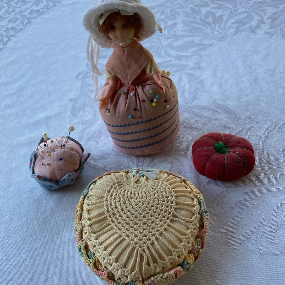 Vintage Pin Cushions  Lot of 4